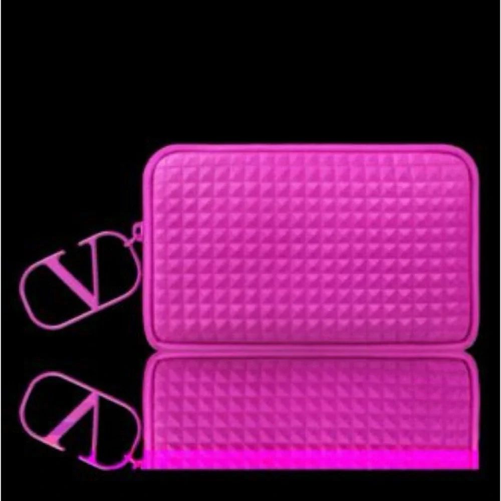 Valentino Beauty Pouch Hot Pink travel Bag makeup Clutch studded texture.